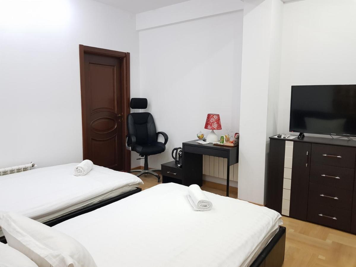 Apartament Langa Monza Appartamento Bucarest Esterno foto